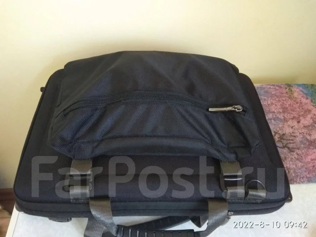 Samsung R410. 14", 2����, ��� 2048 ��, ���� 111���, WiFi: 1, ����������� �� 5��. ����