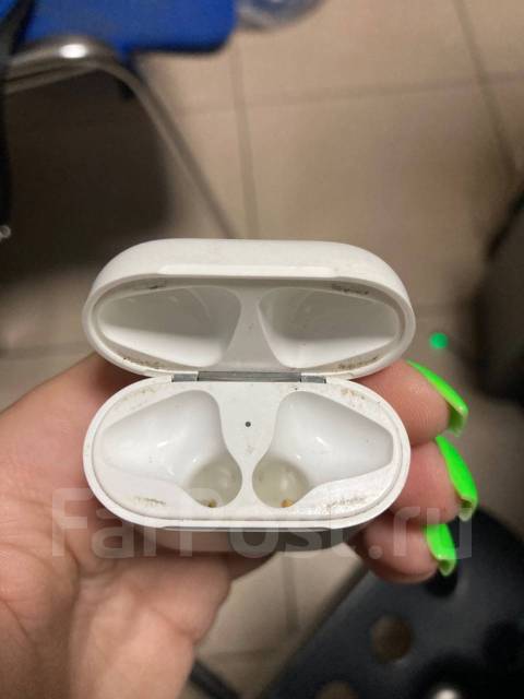 Кейс от наушников AirPods Оригинал - Прочая электроника во Владивостоке