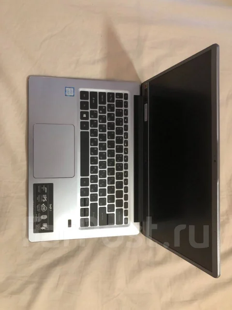 Acer Swift 3. 14", 2,2����, ��� 4 ��, ���� 1 000���, WiFi: 1, Bluetooth: 1, ����������� �� 12��. ����