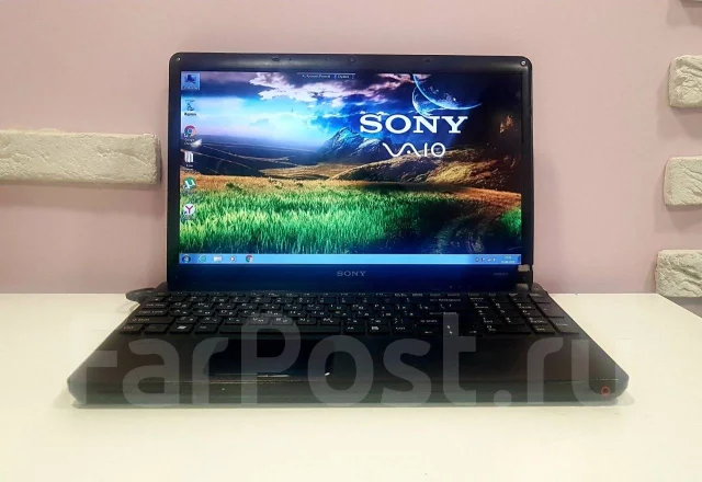 Sony VAIO. 15.6", ���� 320���, WiFi: 1. ��� ����� �� ������� ����