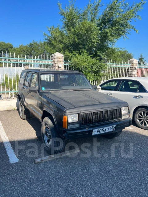 Jeep Cherokee ����