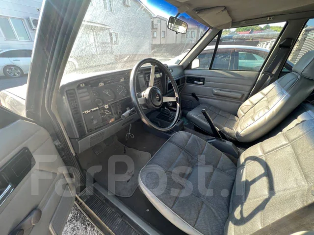 Jeep Cherokee ����