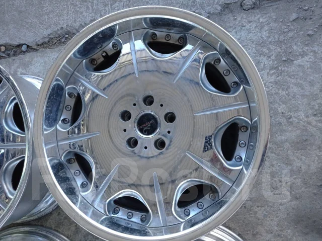 Riverside. 8.5/9.5x19", 5x114.3, ET36/36 ����