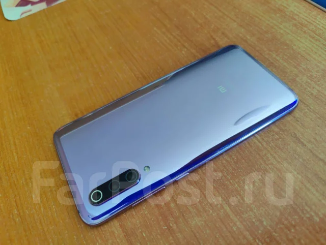 Xiaomi Mi9. �/�, �������, 4G LTE, Dual-SIM, NFC ����