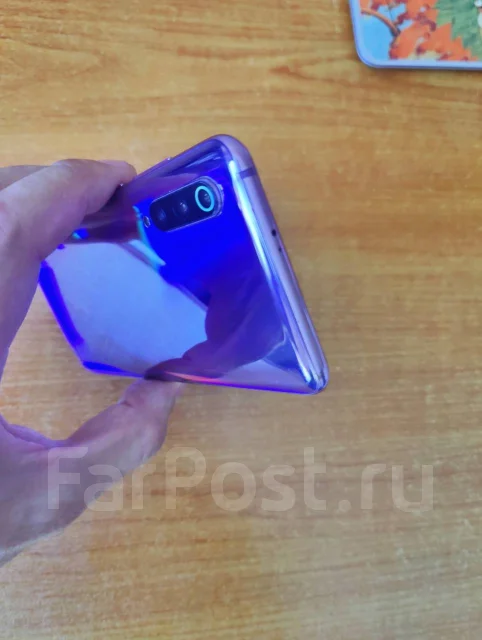 Xiaomi Mi9. �/�, �������, 4G LTE, Dual-SIM, NFC ����