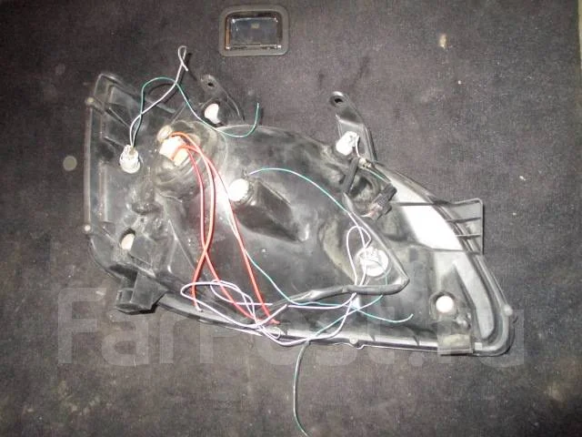 ���� ����� Toyota Noah 28150 ����