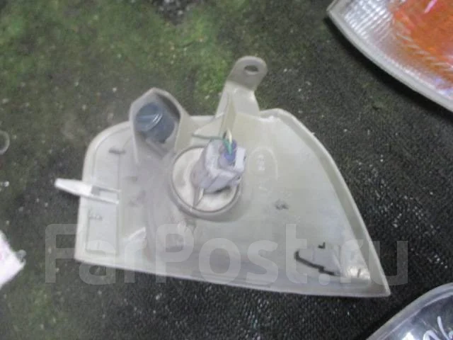 ������� ����� Toyota Sprinter 1997-2000 12452 ����