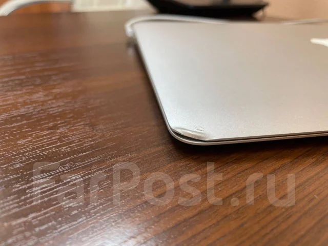 Apple MacBook 13. ��� 4 ��, WiFi: 1, Bluetooth: 1 ����