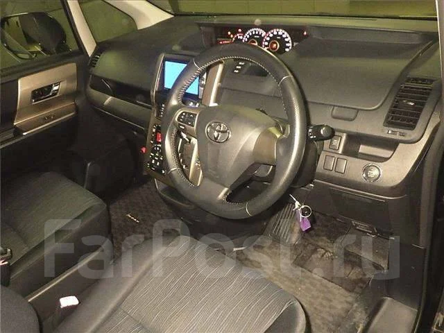Toyota Noah. ��������, 4wd, 2.0 (158��.�.), ������, 117 000����. ��, �/�. ��� ����� �� ������������ ����