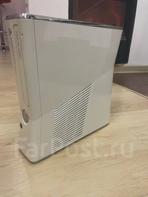 Microsoft Xbox 360 Slim ����