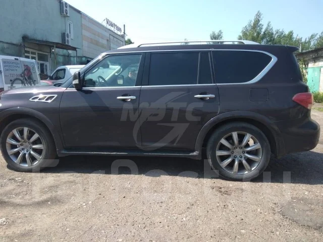 Infiniti QX56. �������, 4wd, 5.6 (450��.�.), ������, 125 000����. �� ����