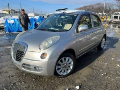 Nissan Micra ����