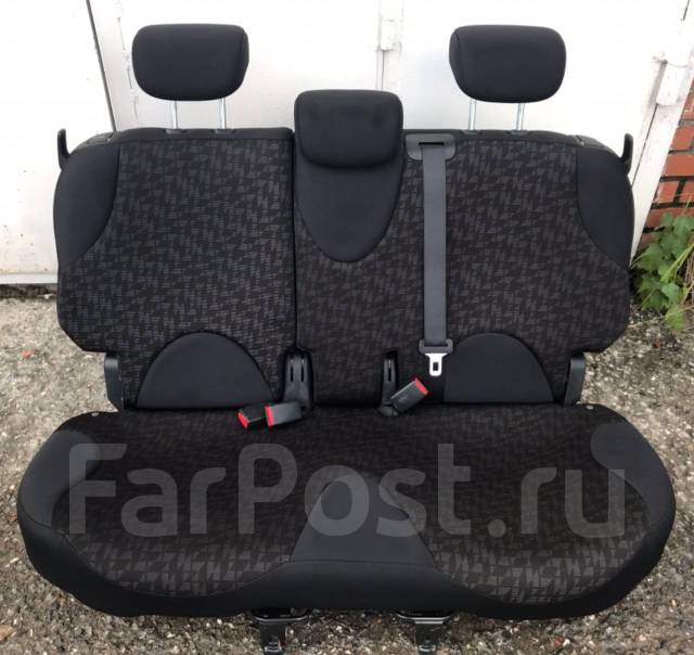 Ниссан микра задние сиденья. Заднее сиденье на ниссан ноут. Салон ниссан ноут е12. Заднее сиденье на ниссан ноут. Заднее сиденье на ниссан ноут.