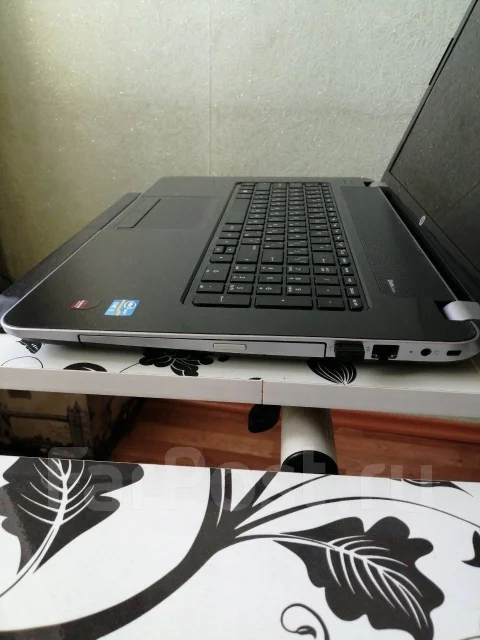 HP Pavilion 17-e062sr. 17.3", 2,4����, ��� 6 ��, ���� 500���, WiFi: 1, Bluetooth: 1, ����������� �� 3��. ����