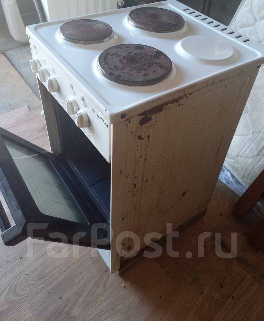 Продам электропечь Лысьва - Кухонные печи и вытяжки во Владивостоке