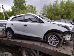 Kia Rio X-Line ����