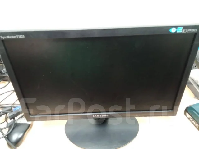 Samsung. 19", ���������� �� (LCD, LED, QLED) ����