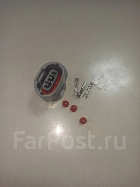 ������ ���������� 3 pin Toyota 90980-11349 ����
