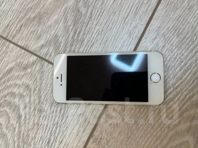 Apple iPhone 5s. �/�, 32 ��, ������� ����