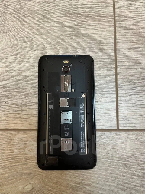 Asus ZenFone 2. �/�, 64 ��, ������ ����