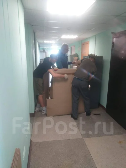 Переезды/Грузчики/Грузоперевозки, с водителем во Владивостоке