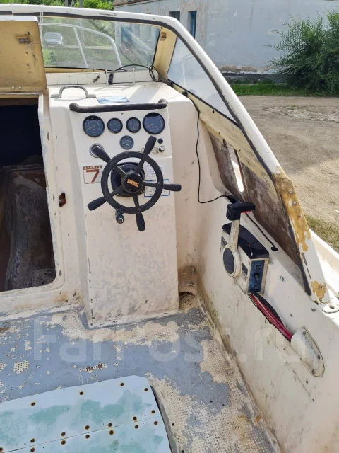 Yamaha F-22. ����� 6,6��., ��������� ���������, 140��.�., ������ ����