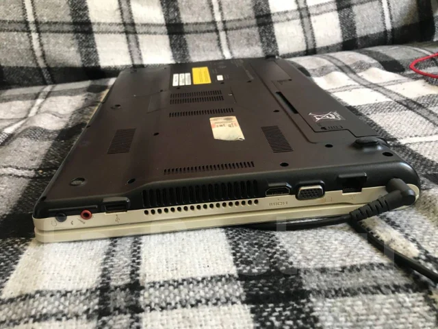 Sony VAIO PCG-71912V. WiFi: 1, Bluetooth: 1 ����