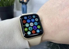 Smart Watch. GPS, NFC, IP67, IP68 ����