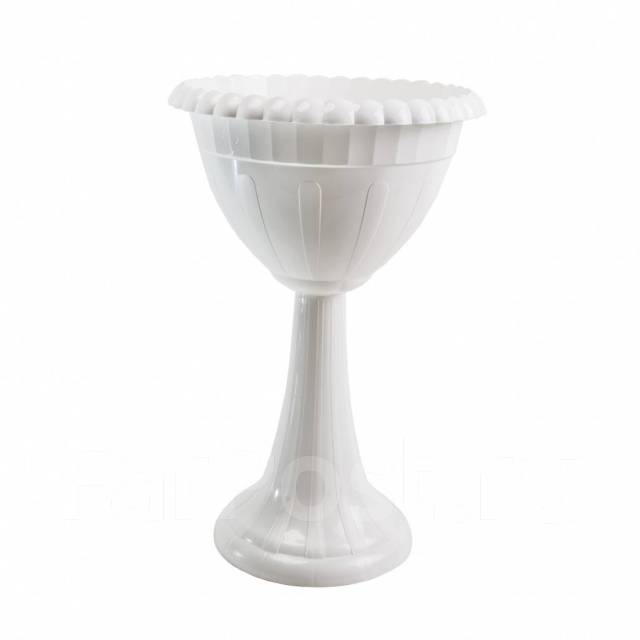 Кашпо пластиковое 25л, белое, новый, в наличии. Цена: 1 400₽ во ...