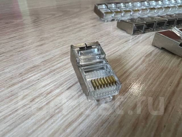 Интернет коннектор разьем RJ45 (RG45) экранированный с заземлением ...