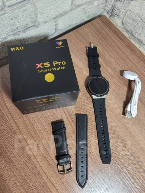 Smart Watch. GPS, NFC, IP67 ����