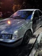 Volvo S40 ����