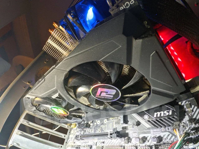 Radeon RX 590 ����