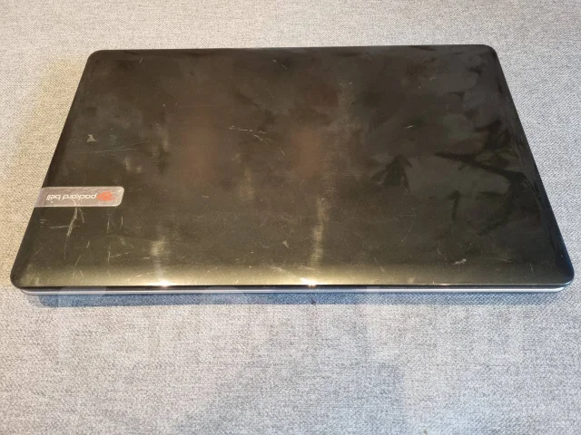 Packard Bell EasyNote TV11-HC. 15.6", 2,5����, ��� 6 ��, ���� 500���, WiFi: 1, Bluetooth: 1, ����������� �� 1��. ����