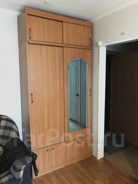 Шкаф, б/у, в наличии. Цена: 4 000₽ в Хабаровске