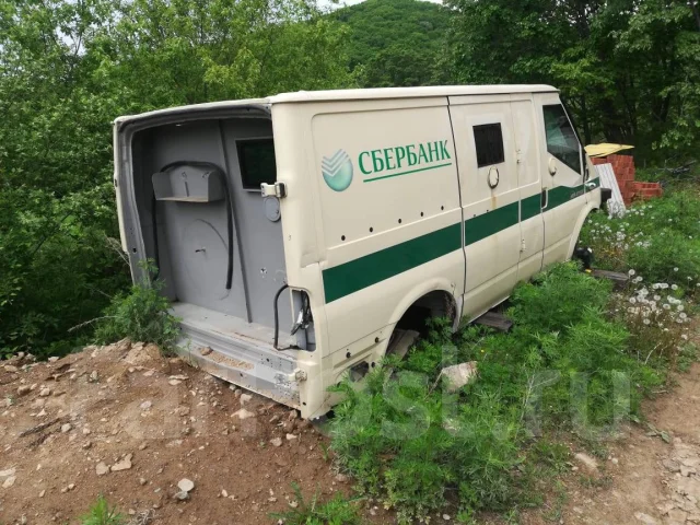 Ford Transit Connect ����