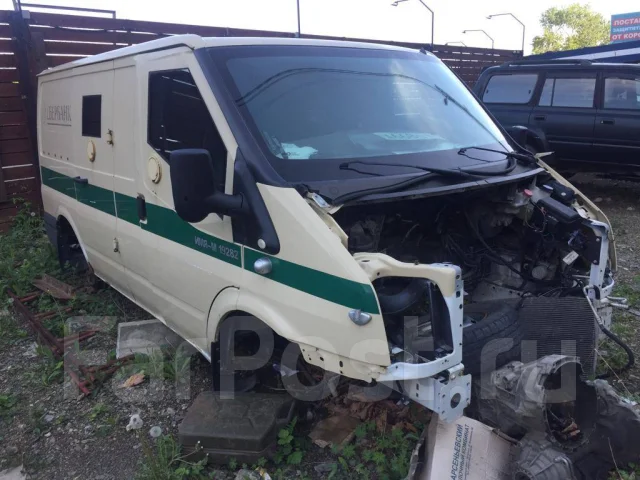 Ford Transit Connect ����
