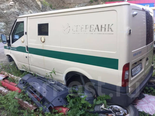 Ford Transit Connect ����