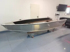 Windboat. 2022 ���, ����� 3,98��. ����