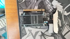 GeForce GT 710 ����