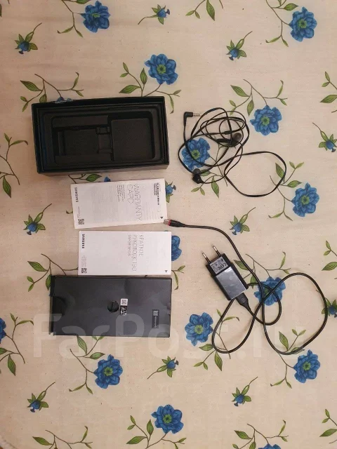 Samsung Galaxy S10+. �/�, ������, 4G LTE, Dual-SIM, NFC ����