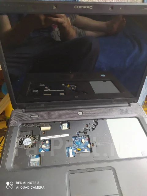 Compaq Presario. 15.4", ��� 3072 ��, WiFi: 1, Bluetooth: 1 ����
