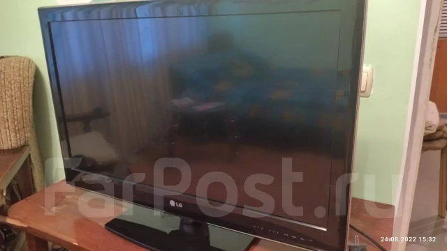 LG 32LV2500. LED ����
