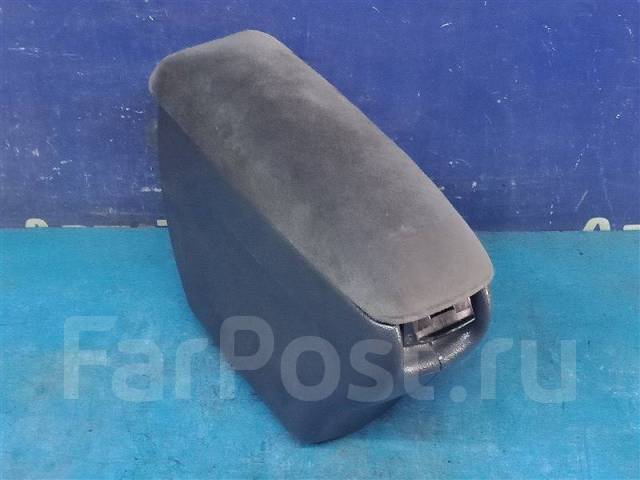 Подлокотник Toyota IST 2004 купить в Новосибирске по цене: 2 890 ...