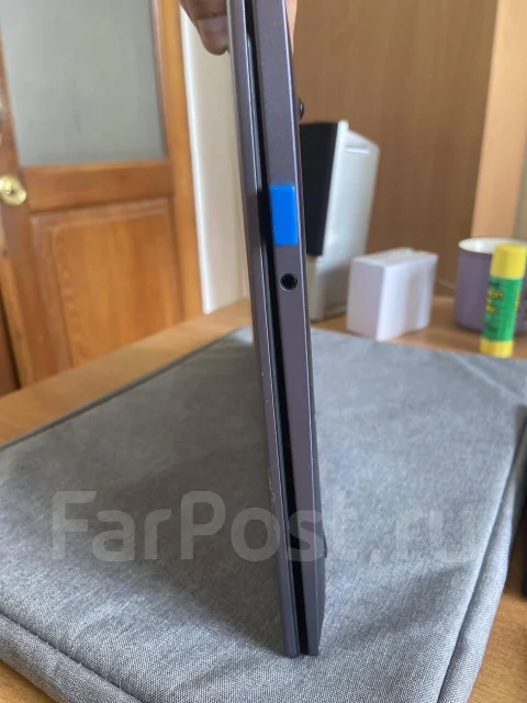 Huawei MateBook D 14. 14", 2,1����, ��� 8 ��, ���� 512���, WiFi: 1, Bluetooth: 1, ����������� �� 8��. ����