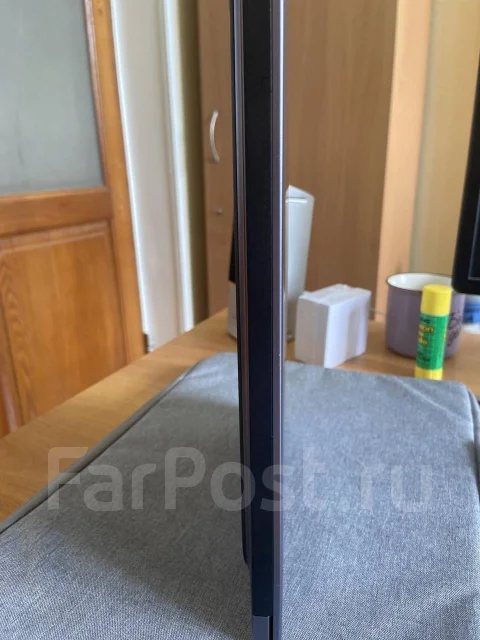 Huawei MateBook D 14. 14", 2,1����, ��� 8 ��, ���� 512���, WiFi: 1, Bluetooth: 1, ����������� �� 8��. ����