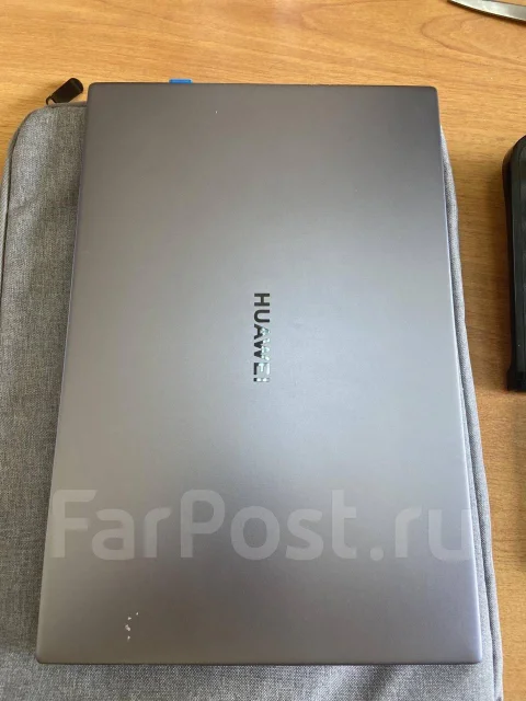Huawei MateBook D 14. 14", 2,1����, ��� 8 ��, ���� 512���, WiFi: 1, Bluetooth: 1, ����������� �� 8��. ����