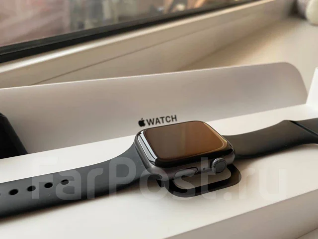 Apple Watch Series 4. GPS, NFC, IP68 ����