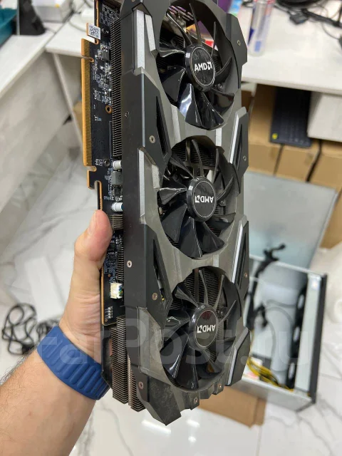Radeon RX 5700 ����
