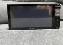 Alpine VIE-700W ����